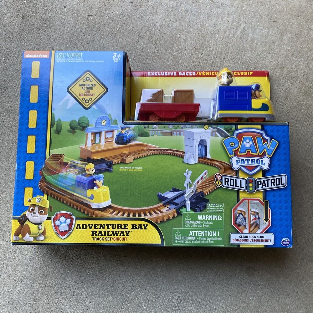 2015 Paw Patrol Roll Patrol Adventure Bay Railway Track Set Brand New